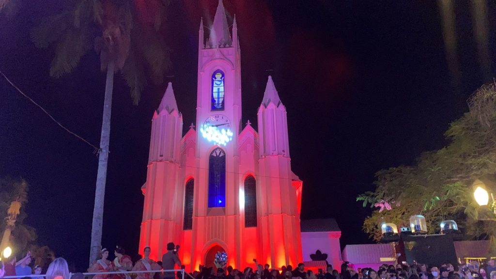 cocal luz 2021 em uma noite de magia esta oficialmente aberta a programacao whatsapp image 2021 11 28 at 21.50.22