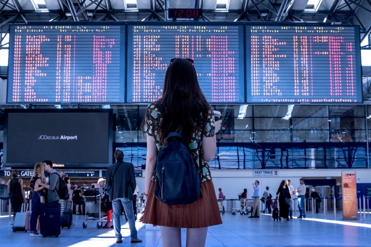 conheca as regras para viagens de criancas sem os pais airport g173a886f9 1920