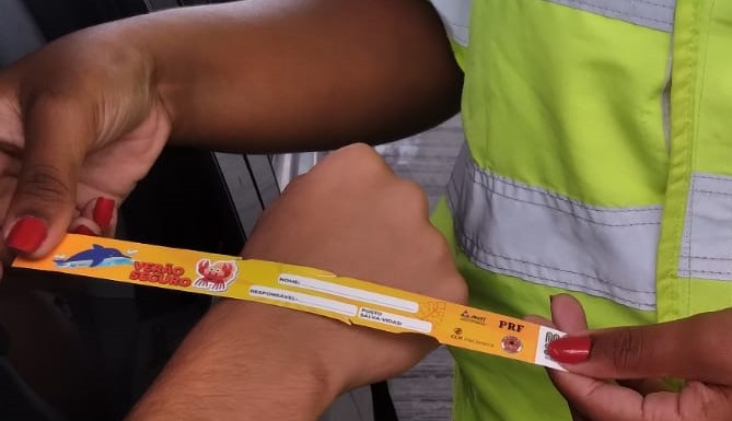 ccr viacosteira distribuira pulseirinhas de identificacao na br 101 sul whatsapp image 2022 02 04 at 15.05.45