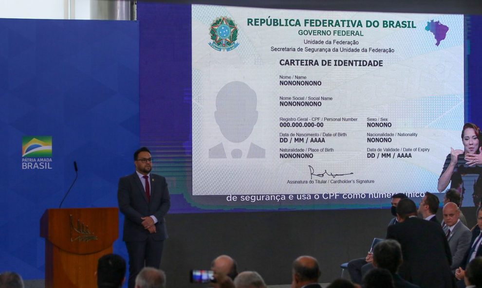governo lanca carteira nacional de identidade com registro unico pzzb0772