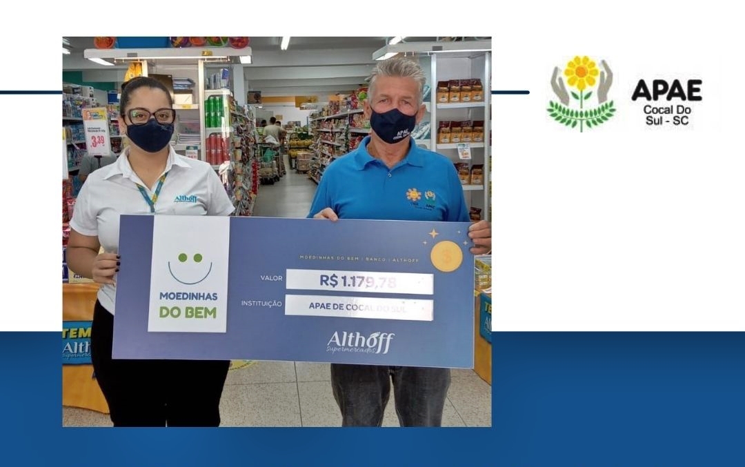moedinhas do bem apae de cocal do sul e beneficiada com valores arrecadados em acao de supermercado editorial azul e laranja anuncio de noticia post para instagram 1