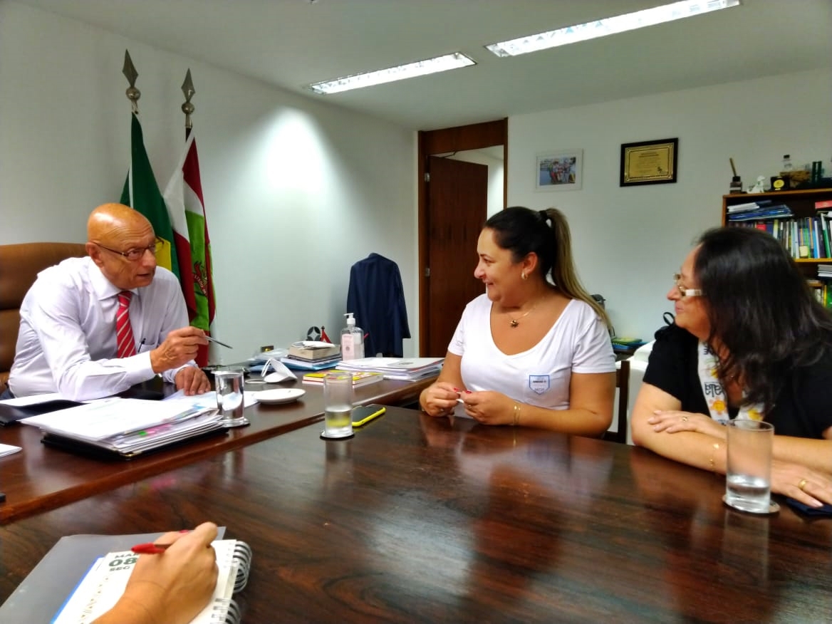 apae de cocal do sul foi a brasilia em busca de recursos whatsapp image 2022 03 10 at 13.27.08