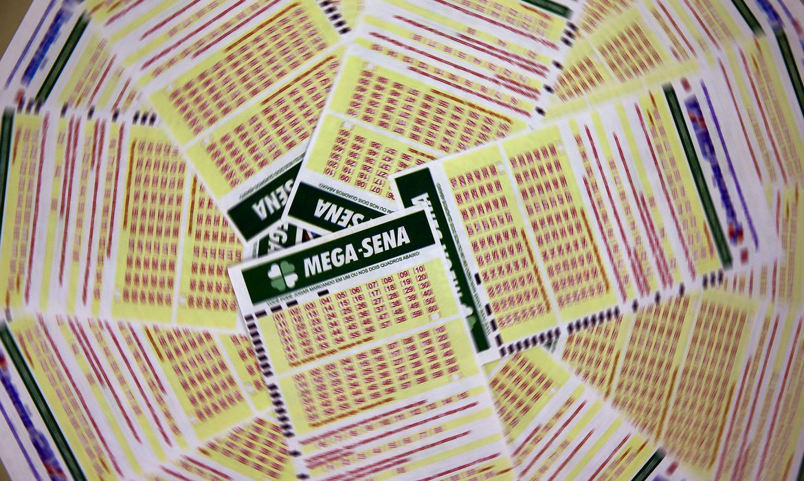 mega sena acumula e deve pagar r 36 milhoes no sorteio de terca feira mega sena 1112203502 0