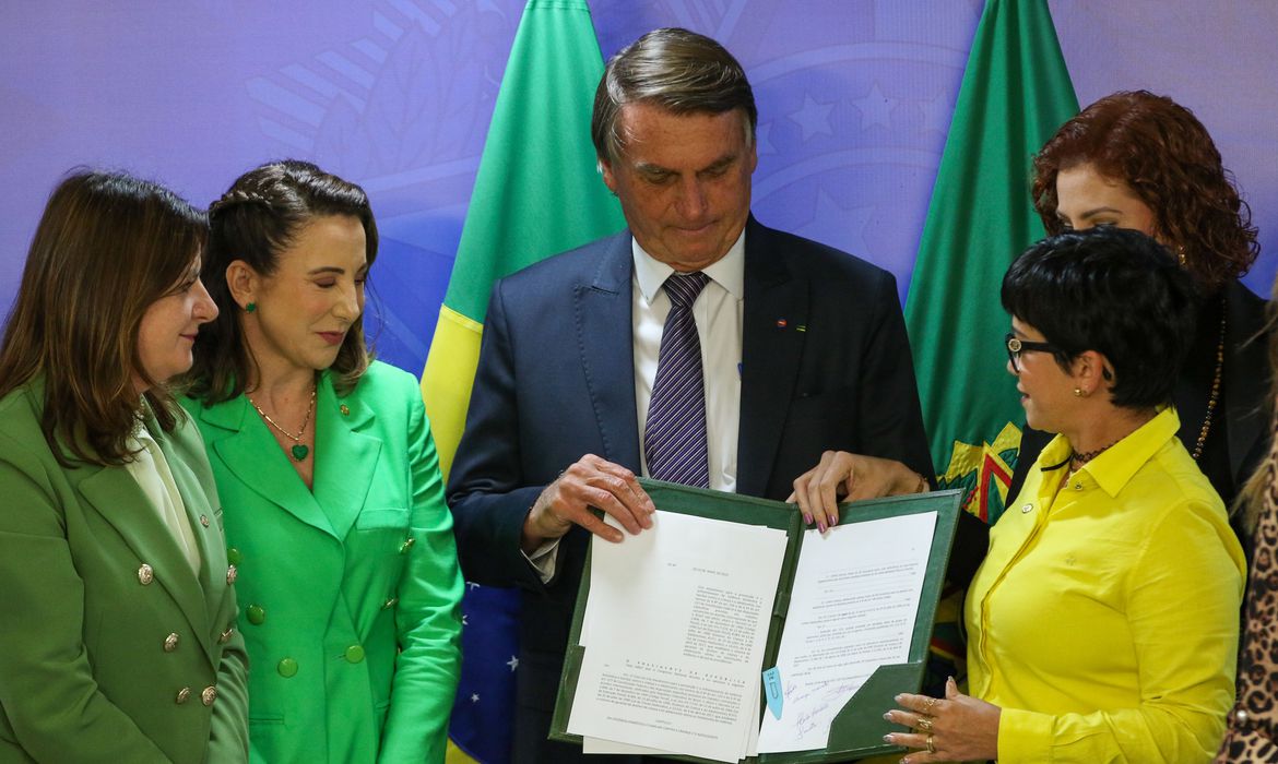 publicada lei que torna hediondo crime contra menor de 14 anos jair bolsonaro projeto de lei 1360 21 fpzzb abr 20220524 0646 0