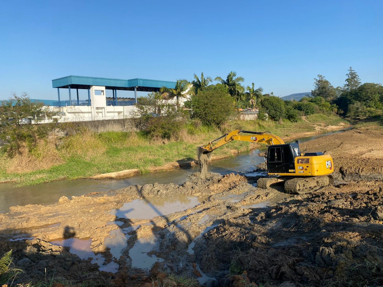 strongbarragem do rio cocal passa por desassoreamentostrong 05 26 at 08.43.51