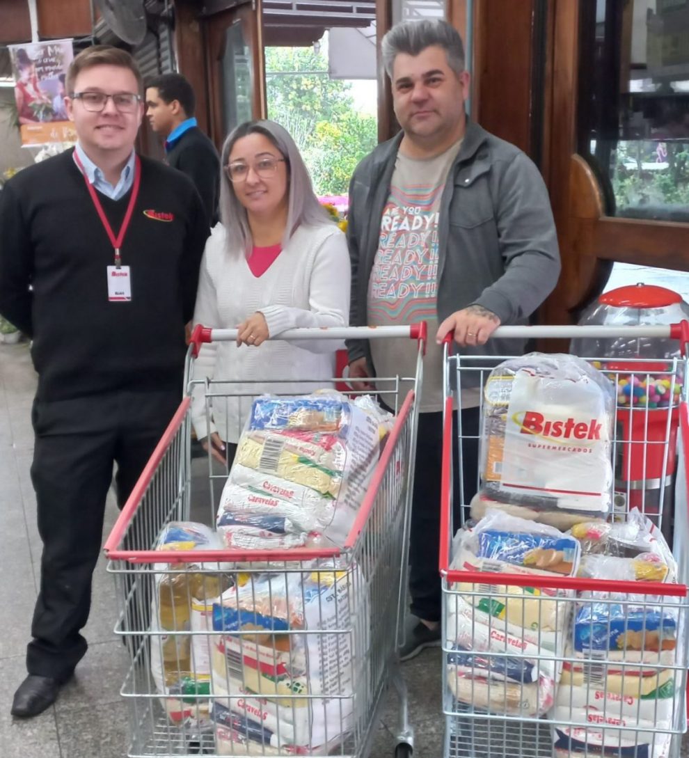 strongpelo terceiro mes consecutivo bistek entrega 15 tonelada de alimentos a instituicoes beneficentesstrong 02 criciuma scaled e1653357610854