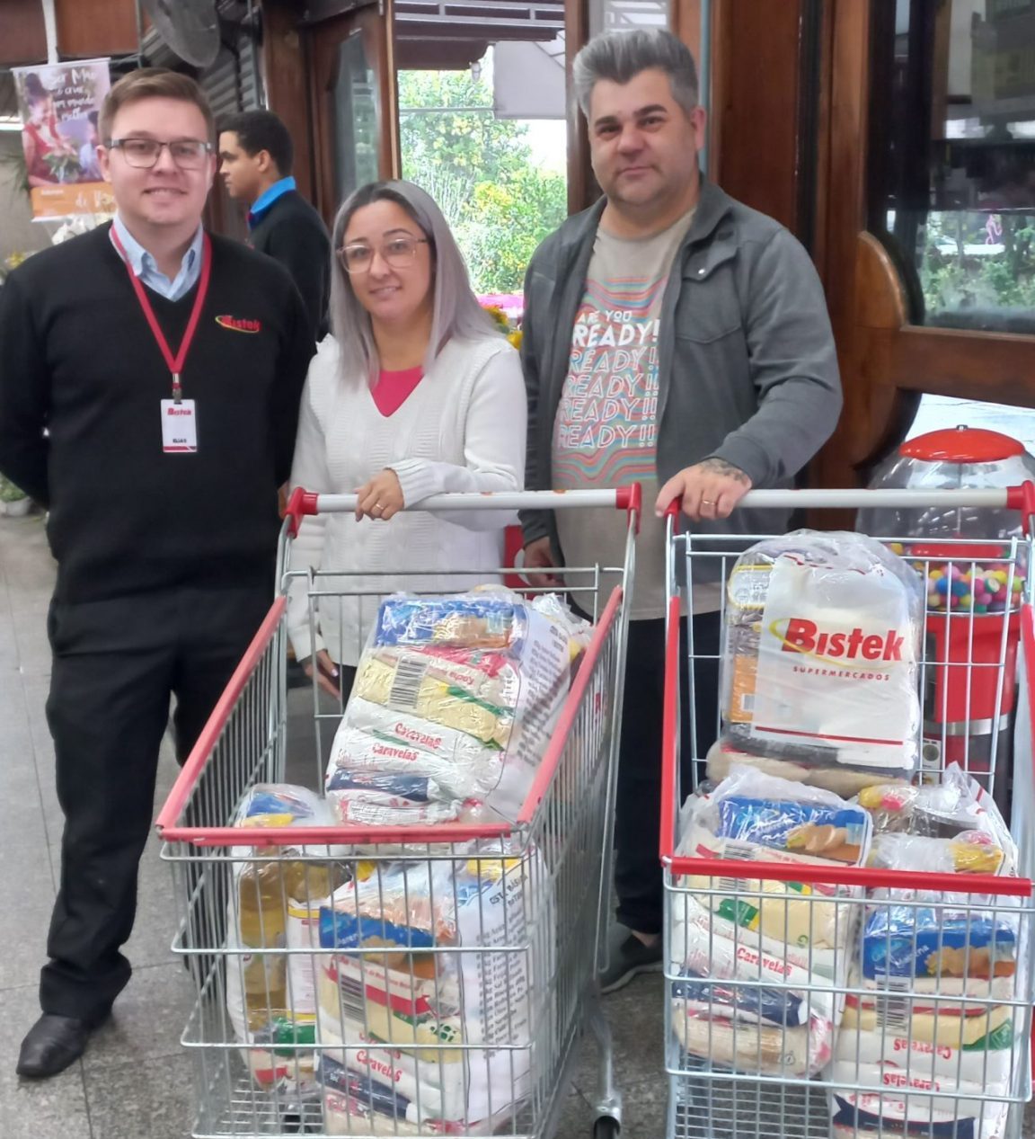 strongpelo terceiro mes consecutivo bistek entrega 15 tonelada de alimentos a instituicoes beneficentesstrong 02 criciuma scaled e1653357610854