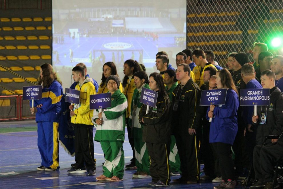 segunda feira foi marcada pela abertura da 22a olimpiada das apaes img 3810