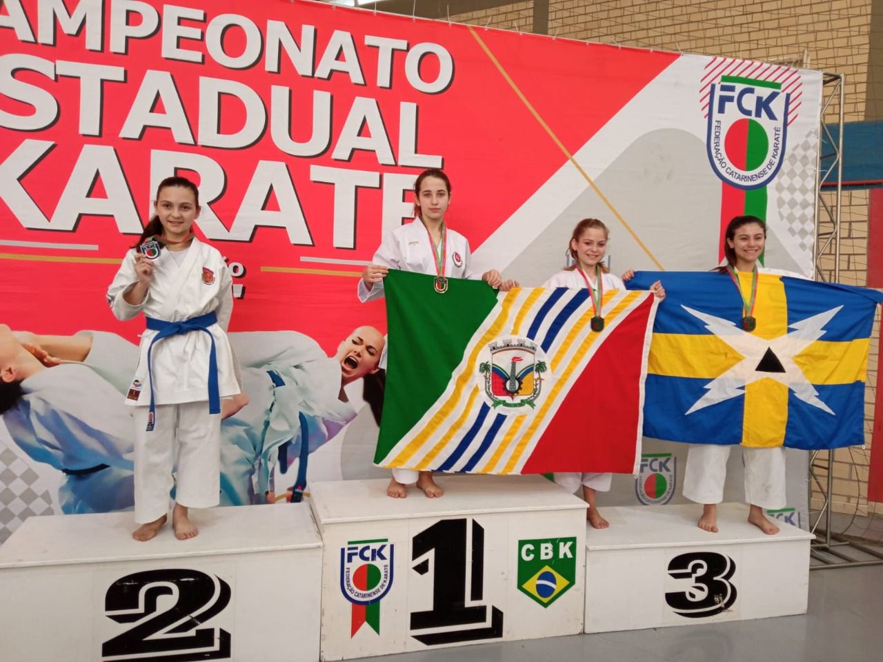 karate play games e voleibol cocal do sul e destaque em diversas modalidades esportivas whatsapp image 2022 07 13 at 13.21.27