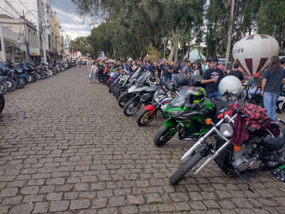 strongsabado marcou o grande sucesso do 1o urussanga moto pracastrong 1o moto praca divulgacao bocas de porco do asfalto 4