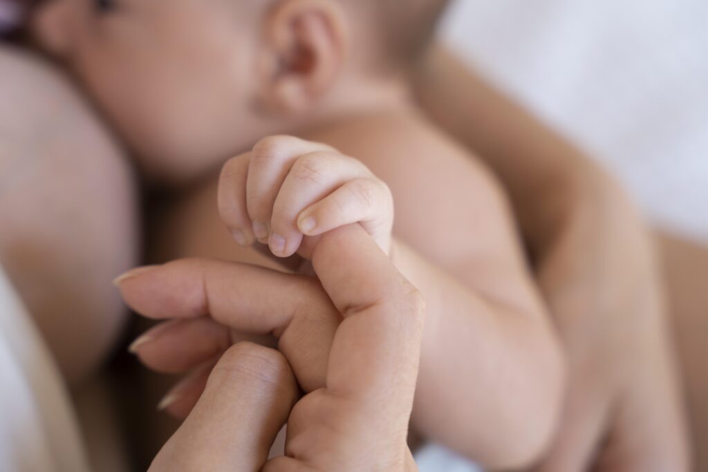 postnatal period with mother child 1024x683 1