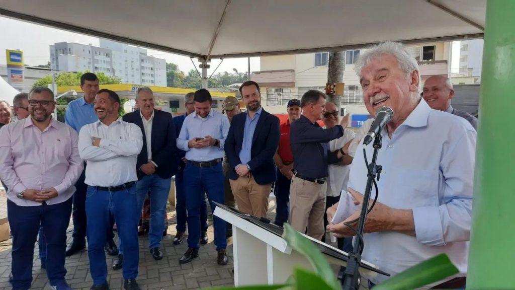 assinada ordem de servico para inicio da obra de duplicacao da sc 108 e anel viario de cocal do sul whatsapp image 2022 09 09 at 08.51.35