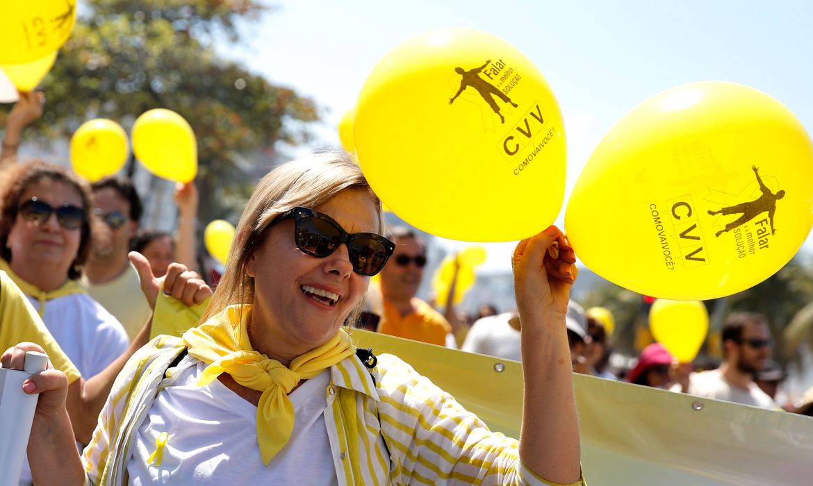 setembro amarelo campanha traz mensagem de esperanca em meio a alta de estatisticas negativas no brasil setembro amarelo tania rego agencia brasil