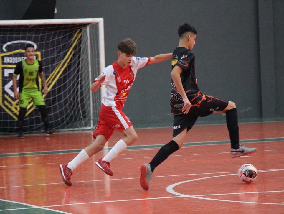 strongequipe sub 15 de cocal do sulcoopercocalkiarrozanjo futsal garante duas vitorias e segundo lugar na classificacao do campeonato estadualstrong cocaldosul anjofutsal set22a