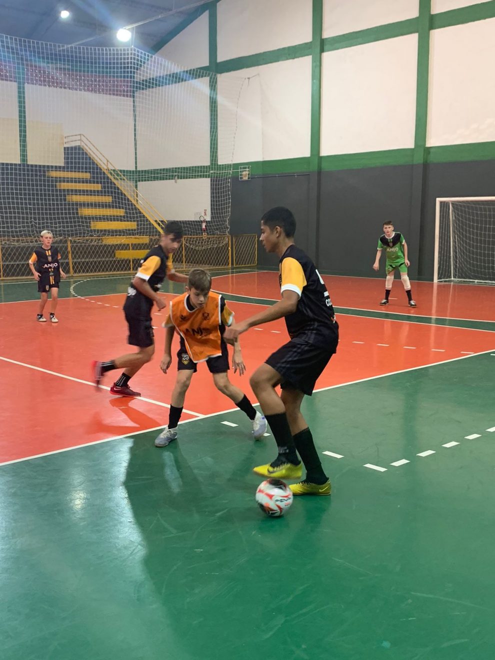 strongsabado 1009 tem rodada do campeonato regional anjos do futsalunesc em turvo e orleansstrong anjosdofutsal1a