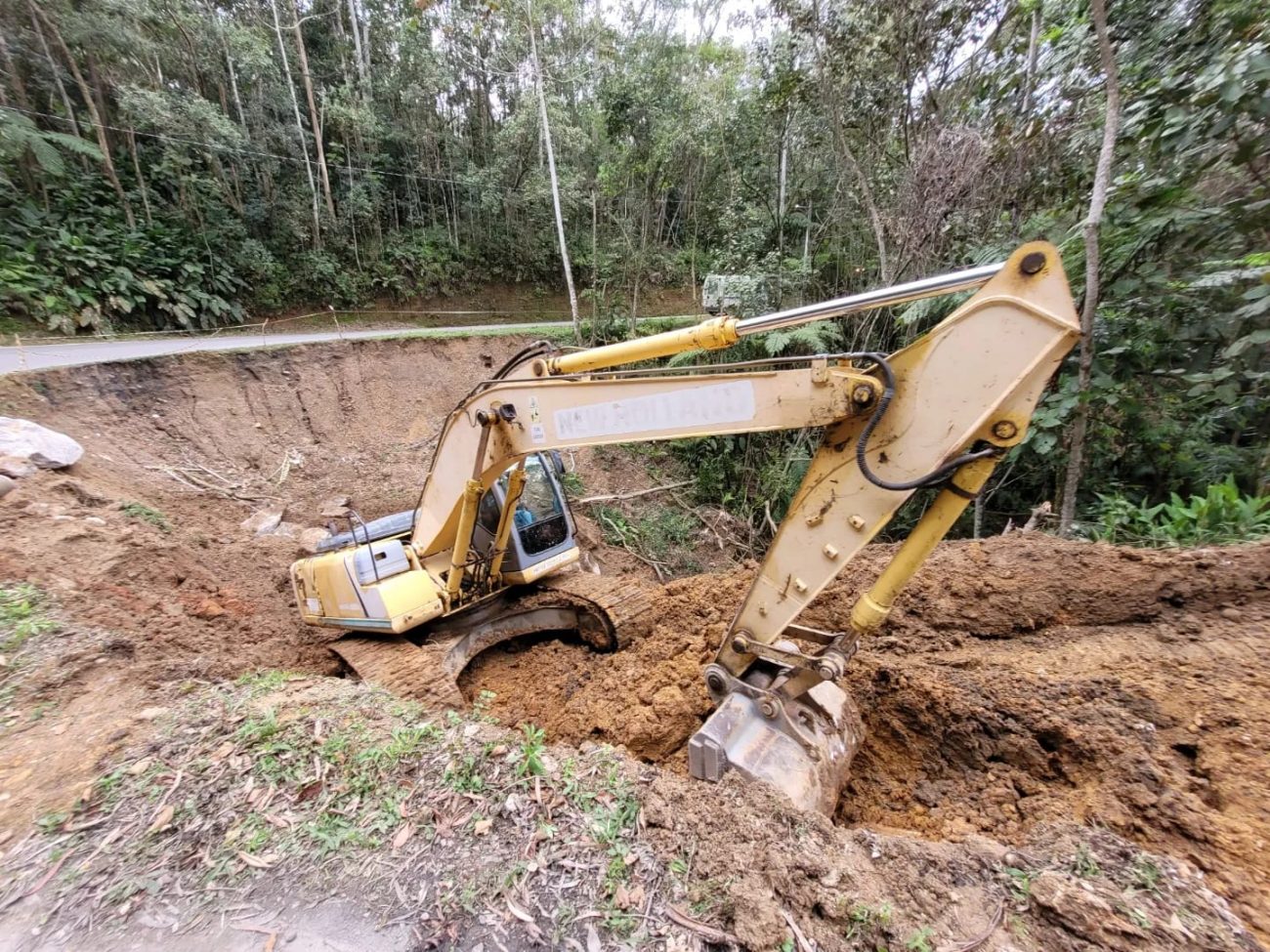 urussanga serrinha com transito interrompido nesta semana para recuperacao de trecho afetado pelas chuvas whatsapp image 2022 09 19 at 16.13.36