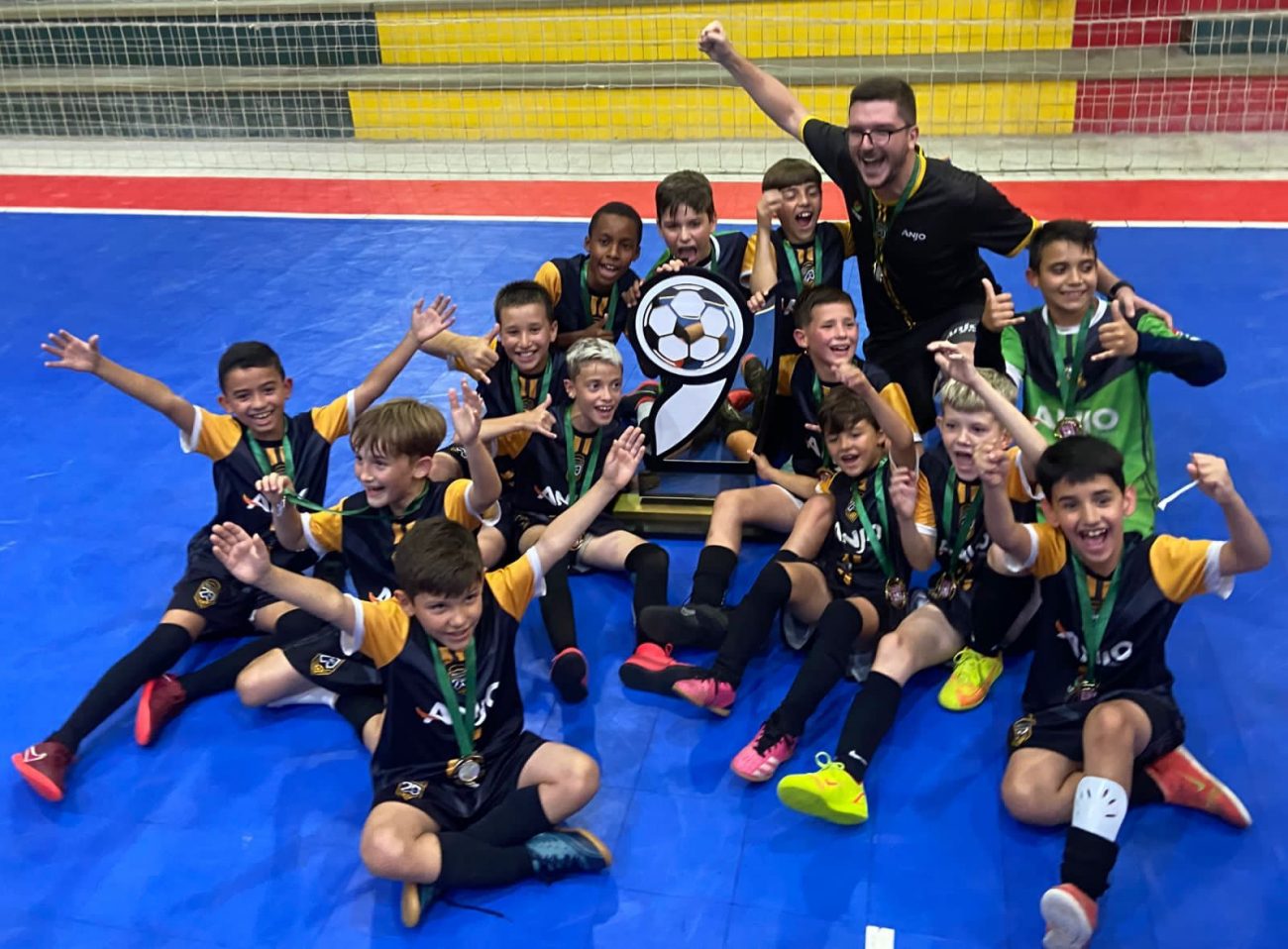 strongcocal do sulcoopercocalkiarrozanjo futsal e a equipe campea do campeonato regional da lud na categoria sub 10strong cocaldosul anjosdofutsal sub10 campeaolud