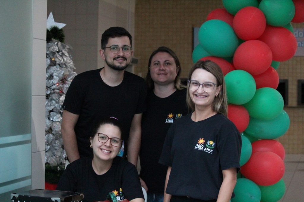 strongbrdiversao e uniao marcam festa de natal da apae cocal do sulnbspnbspstrong img 3981