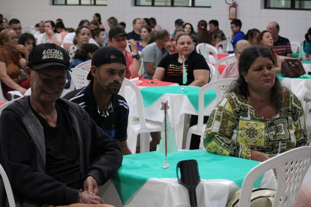 strongbrdiversao e uniao marcam festa de natal da apae cocal do sulnbspnbspstrong img 4087