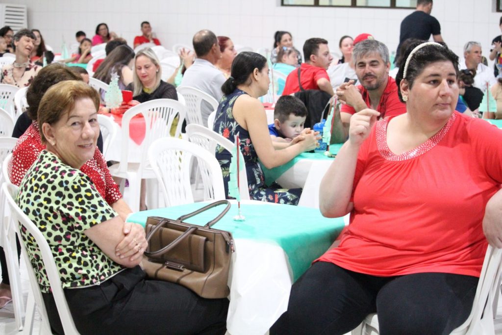 strongbrdiversao e uniao marcam festa de natal da apae cocal do sulnbspnbspstrong img 4092