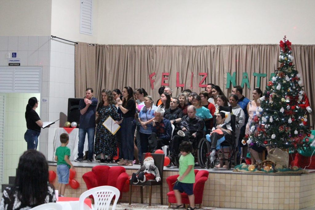 strongbrdiversao e uniao marcam festa de natal da apae cocal do sulnbspnbspstrong img 4095