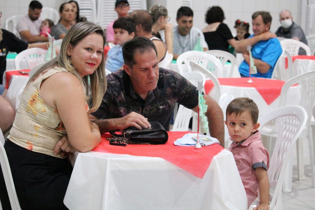 strongbrdiversao e uniao marcam festa de natal da apae cocal do sulnbspnbspstrong img 4140