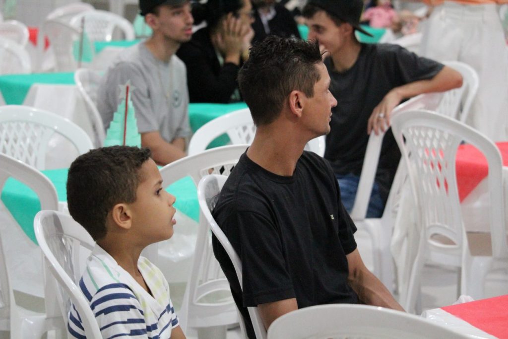 strongbrdiversao e uniao marcam festa de natal da apae cocal do sulnbspnbspstrong img 4143