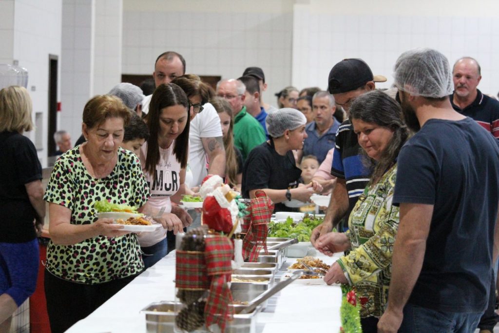 strongbrdiversao e uniao marcam festa de natal da apae cocal do sulnbspnbspstrong img 4186