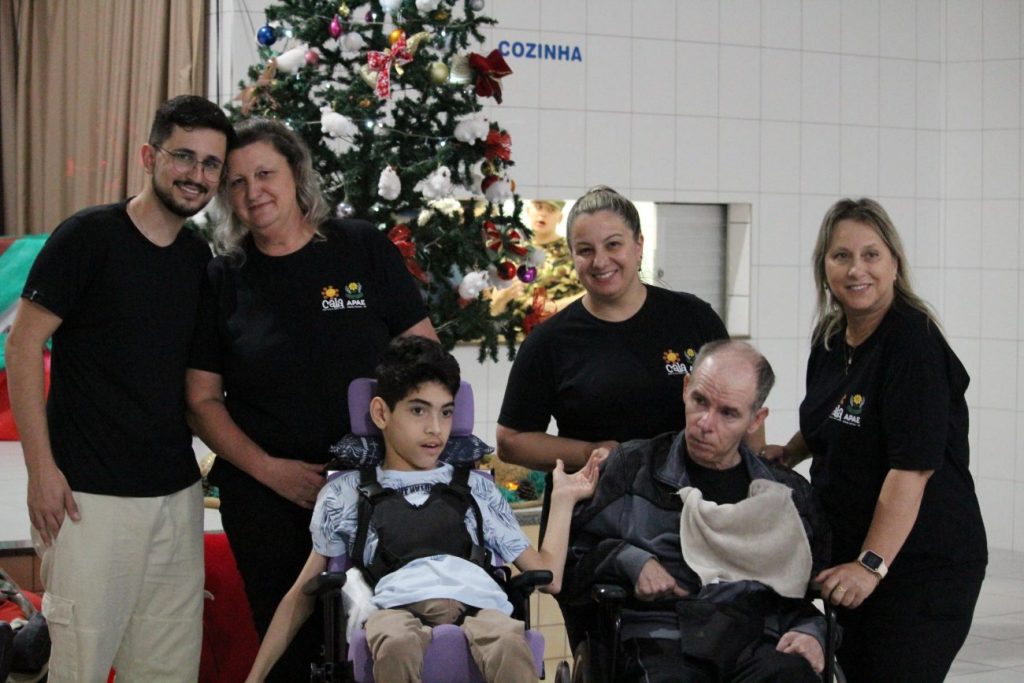 strongbrdiversao e uniao marcam festa de natal da apae cocal do sulnbspnbspstrong img 4231