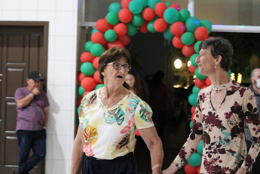 strongbrdiversao e uniao marcam festa de natal da apae cocal do sulnbspnbspstrong img 4277