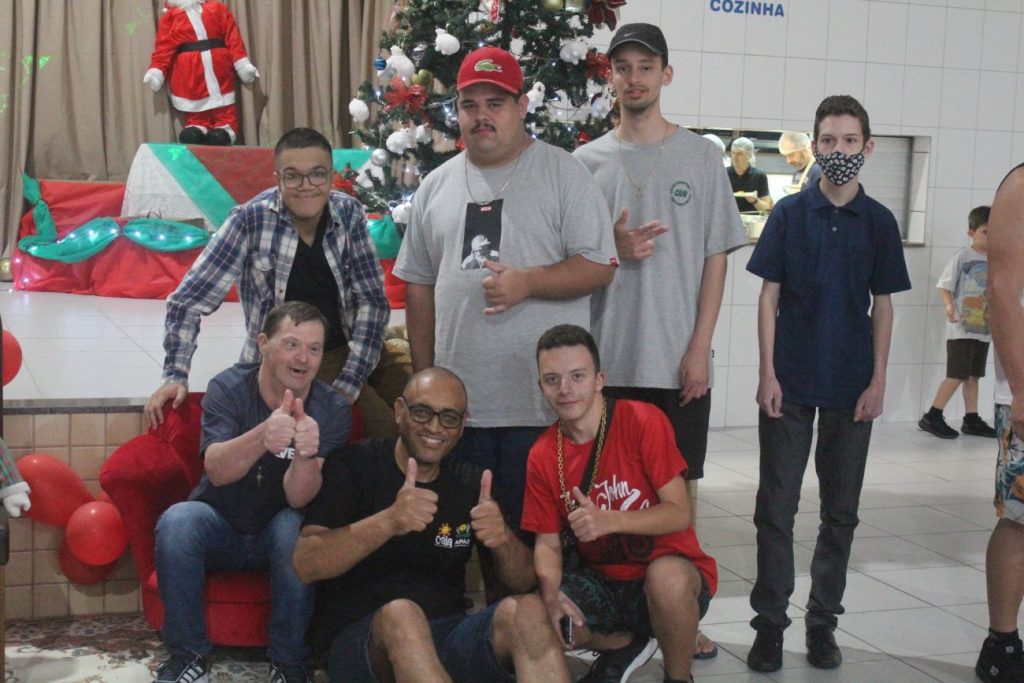 strongbrdiversao e uniao marcam festa de natal da apae cocal do sulnbspnbspstrong img 4310