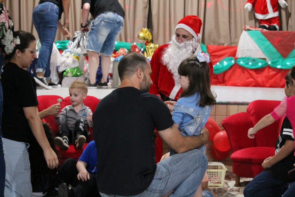 strongbrdiversao e uniao marcam festa de natal da apae cocal do sulnbspnbspstrong img 4386