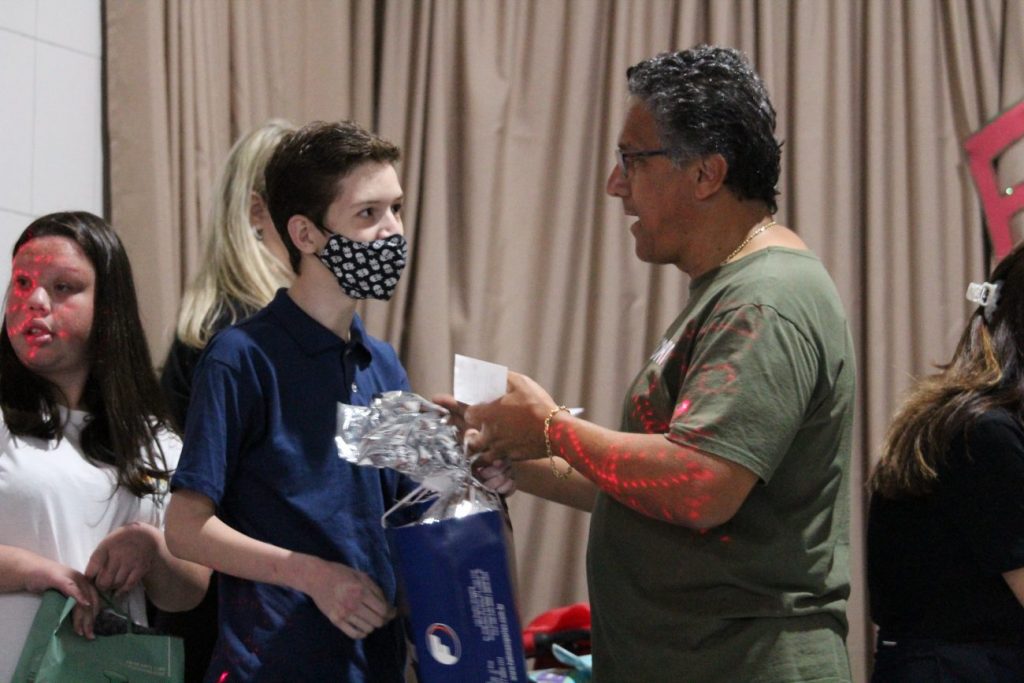 strongbrdiversao e uniao marcam festa de natal da apae cocal do sulnbspnbspstrong img 4403