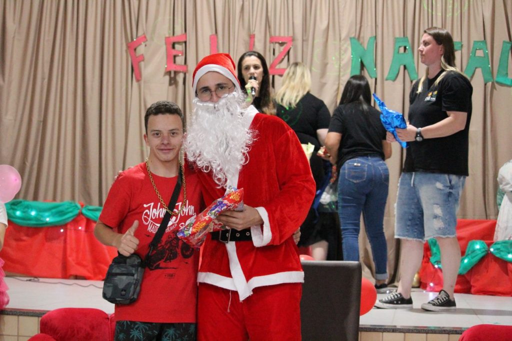 strongbrdiversao e uniao marcam festa de natal da apae cocal do sulnbspnbspstrong img 4453