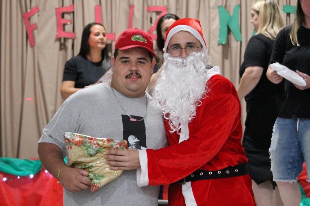 strongbrdiversao e uniao marcam festa de natal da apae cocal do sulnbspnbspstrong img 4457