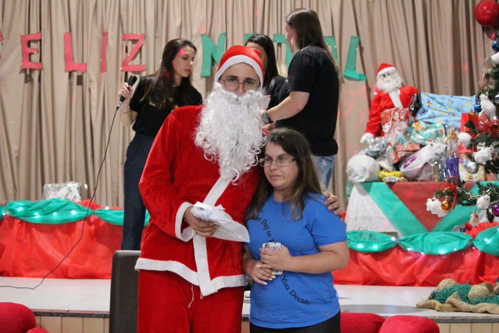 strongbrdiversao e uniao marcam festa de natal da apae cocal do sulnbspnbspstrong img 4458