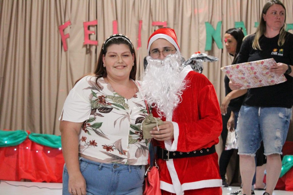 strongbrdiversao e uniao marcam festa de natal da apae cocal do sulnbspnbspstrong img 4461
