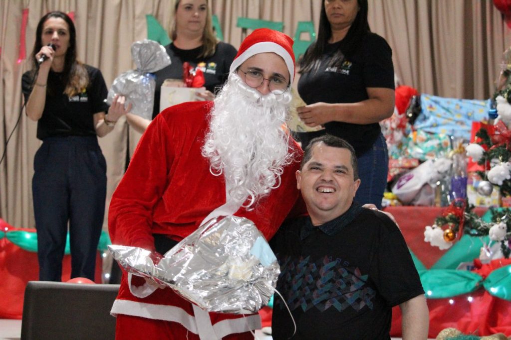 strongbrdiversao e uniao marcam festa de natal da apae cocal do sulnbspnbspstrong img 4471