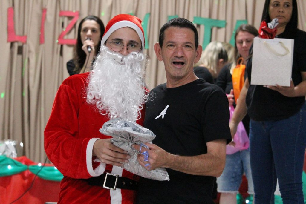 strongbrdiversao e uniao marcam festa de natal da apae cocal do sulnbspnbspstrong img 4476