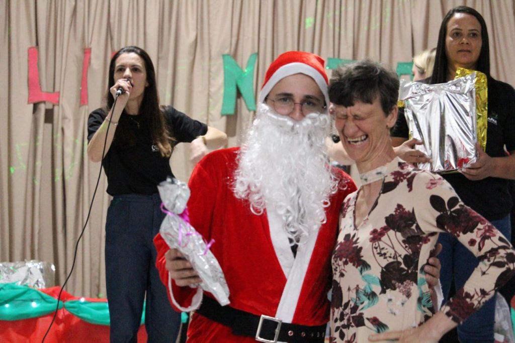 strongbrdiversao e uniao marcam festa de natal da apae cocal do sulnbspnbspstrong img 4505