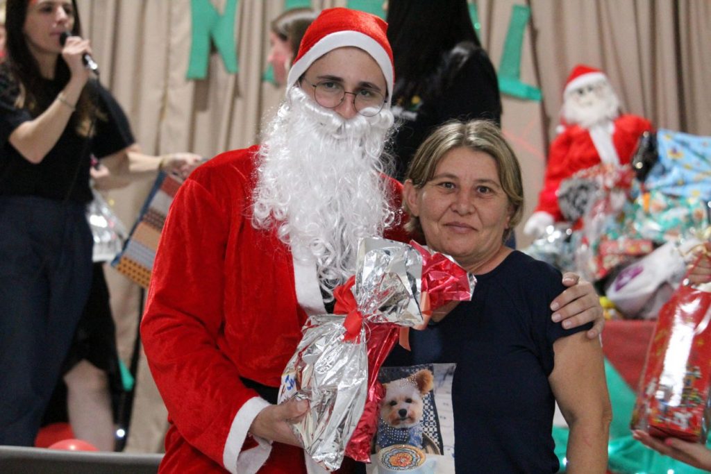 strongbrdiversao e uniao marcam festa de natal da apae cocal do sulnbspnbspstrong img 4533