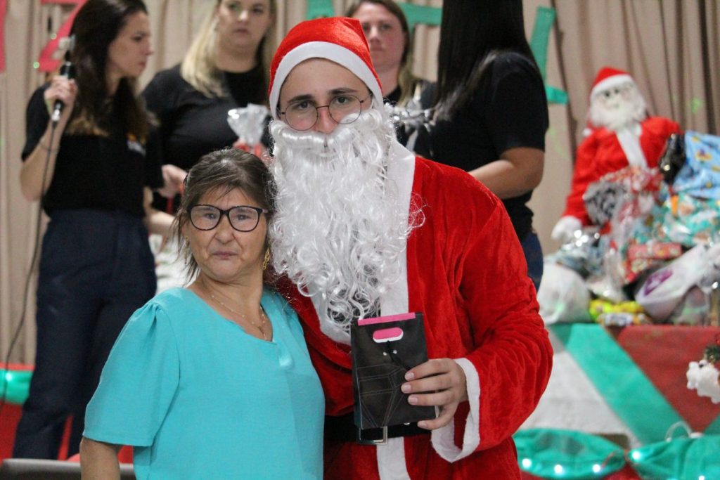 strongbrdiversao e uniao marcam festa de natal da apae cocal do sulnbspnbspstrong img 4544