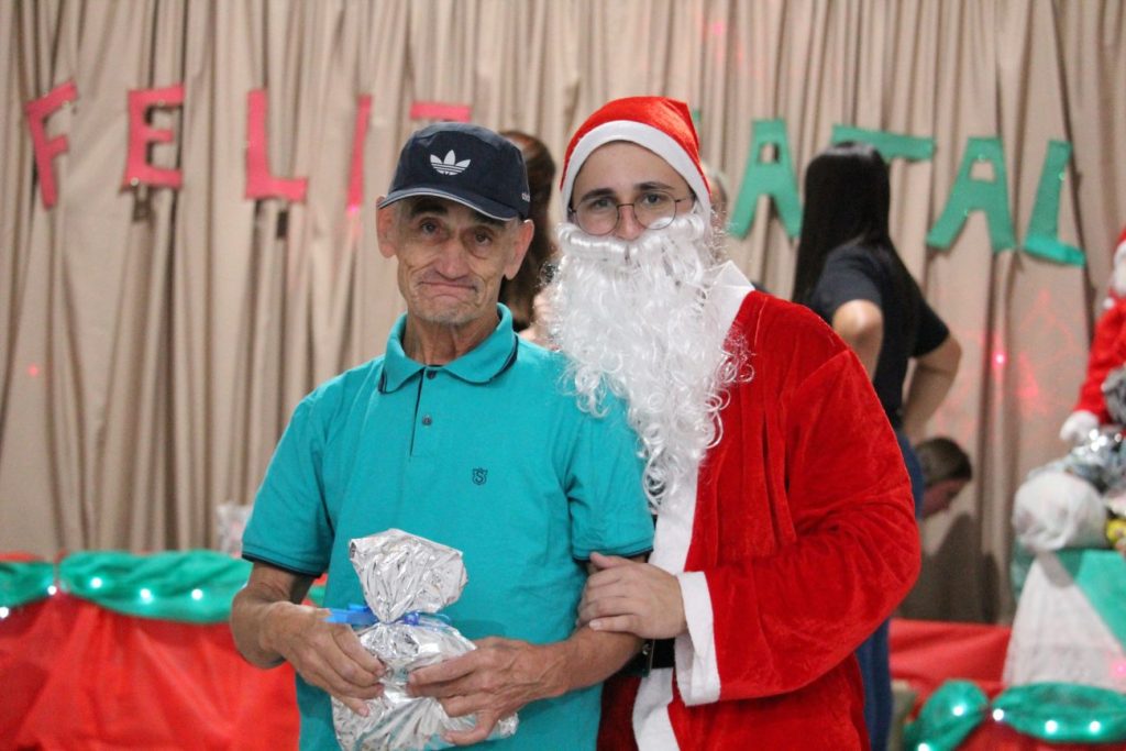 strongbrdiversao e uniao marcam festa de natal da apae cocal do sulnbspnbspstrong img 4562