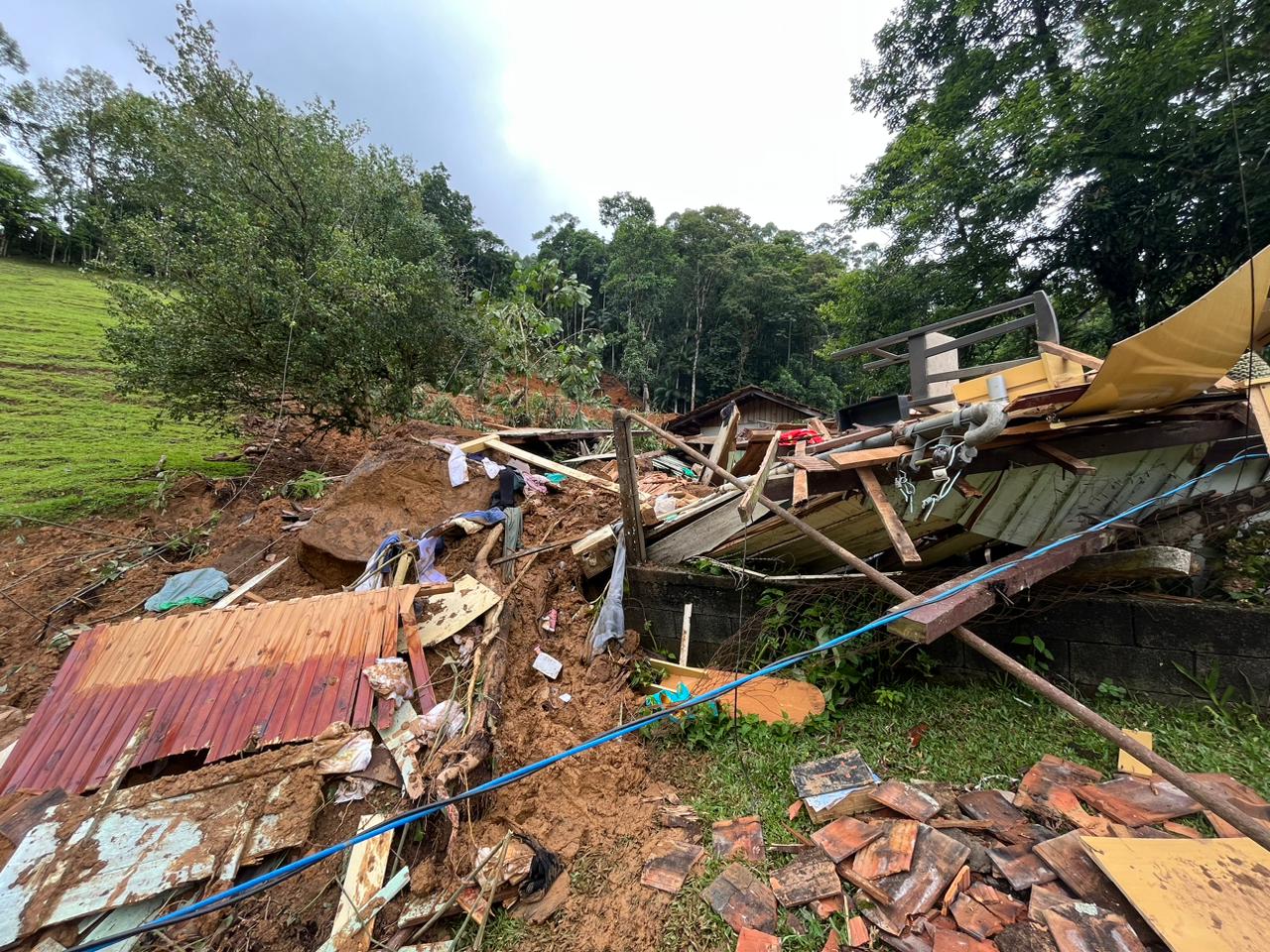 defesa civil de sc contabiliza prejuizos em 17 cidades por conta dos temporais e duas prefeituras decretam situacao de emergencia whatsapp image 2023 01 18 at 14.03.25