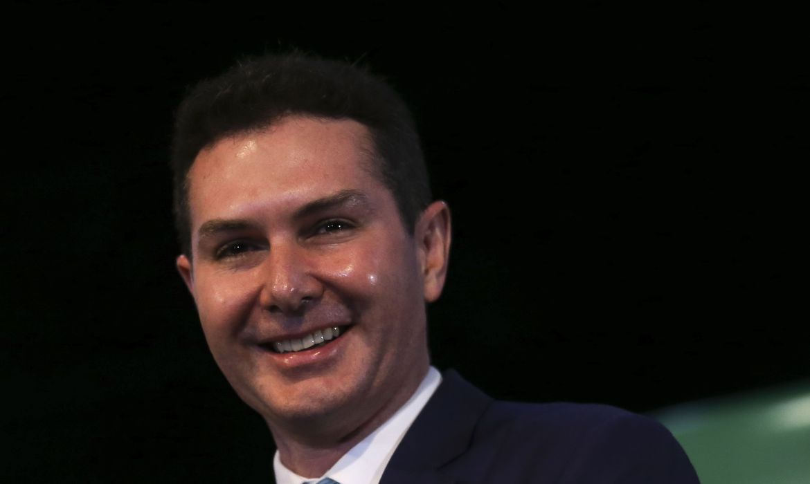ministro das cidades anuncia retorno do minha casa minha vida ccbb 2912223149