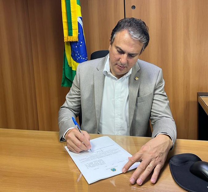 piso nacional dos professores sobe para r 4 42055 fmoicsewiaakiop e1673979480770