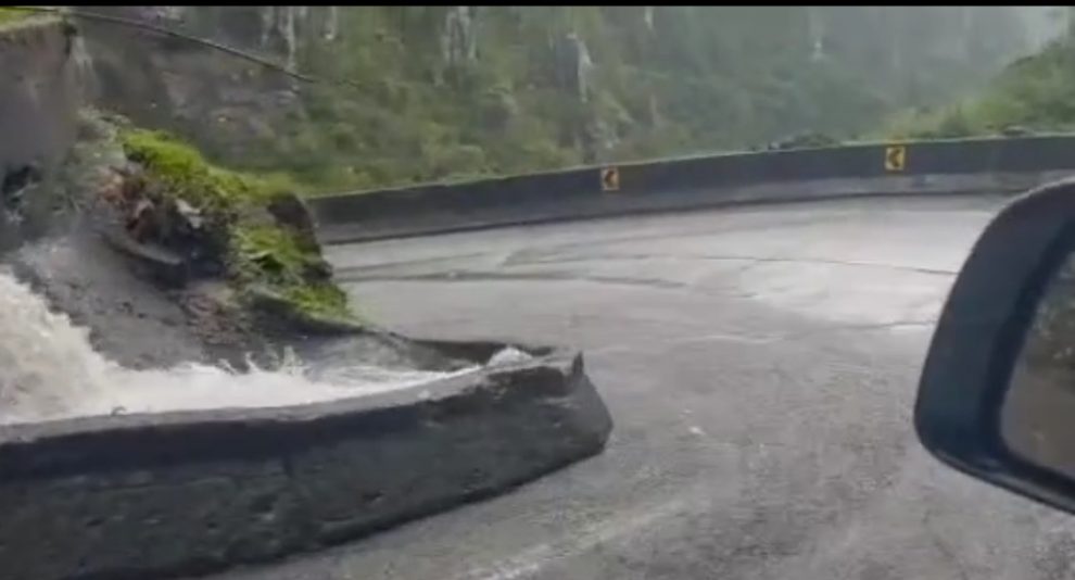 serra do rio do rastro completamente interditada apos deslizamentos screenshot 20230118 184756