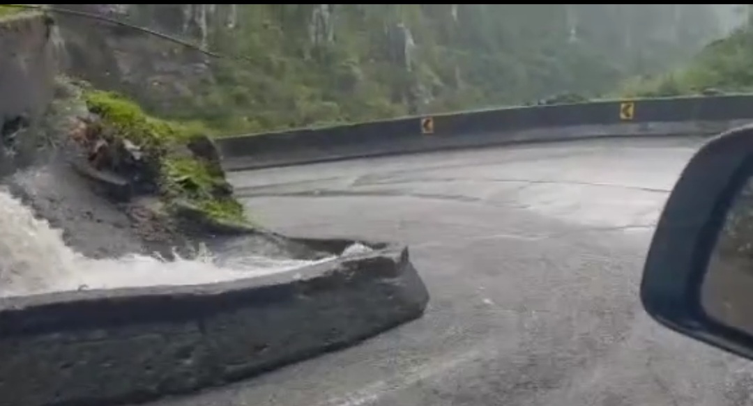 serra do rio do rastro completamente interditada apos deslizamentos screenshot 20230118 184756