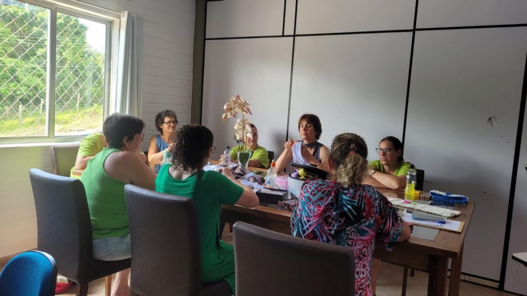 clube de maes peregrina retorna as atividades na apae cocal do sul clube de maes peregrina por ana paula nesi 4