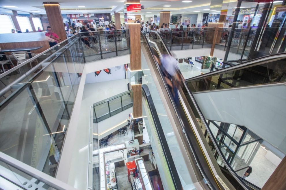 strongmusica classica invade o shopping della neste pre carnavalstrong arquivo shopping della